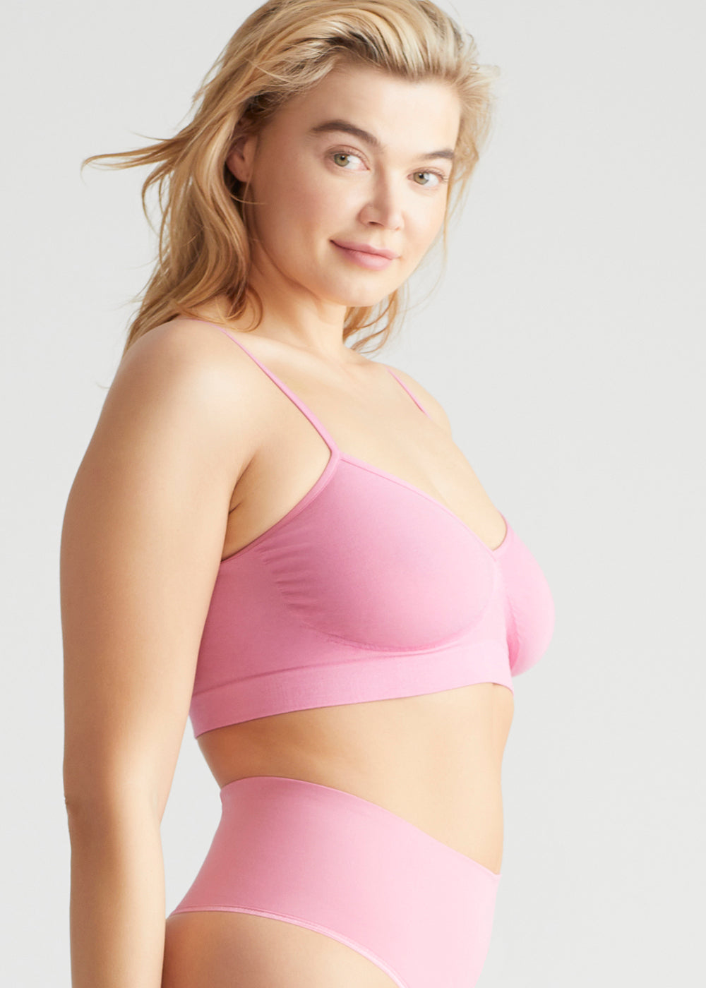 Yummie Mallory Comfortably Fit Seamless Racerback Bralette & Reviews